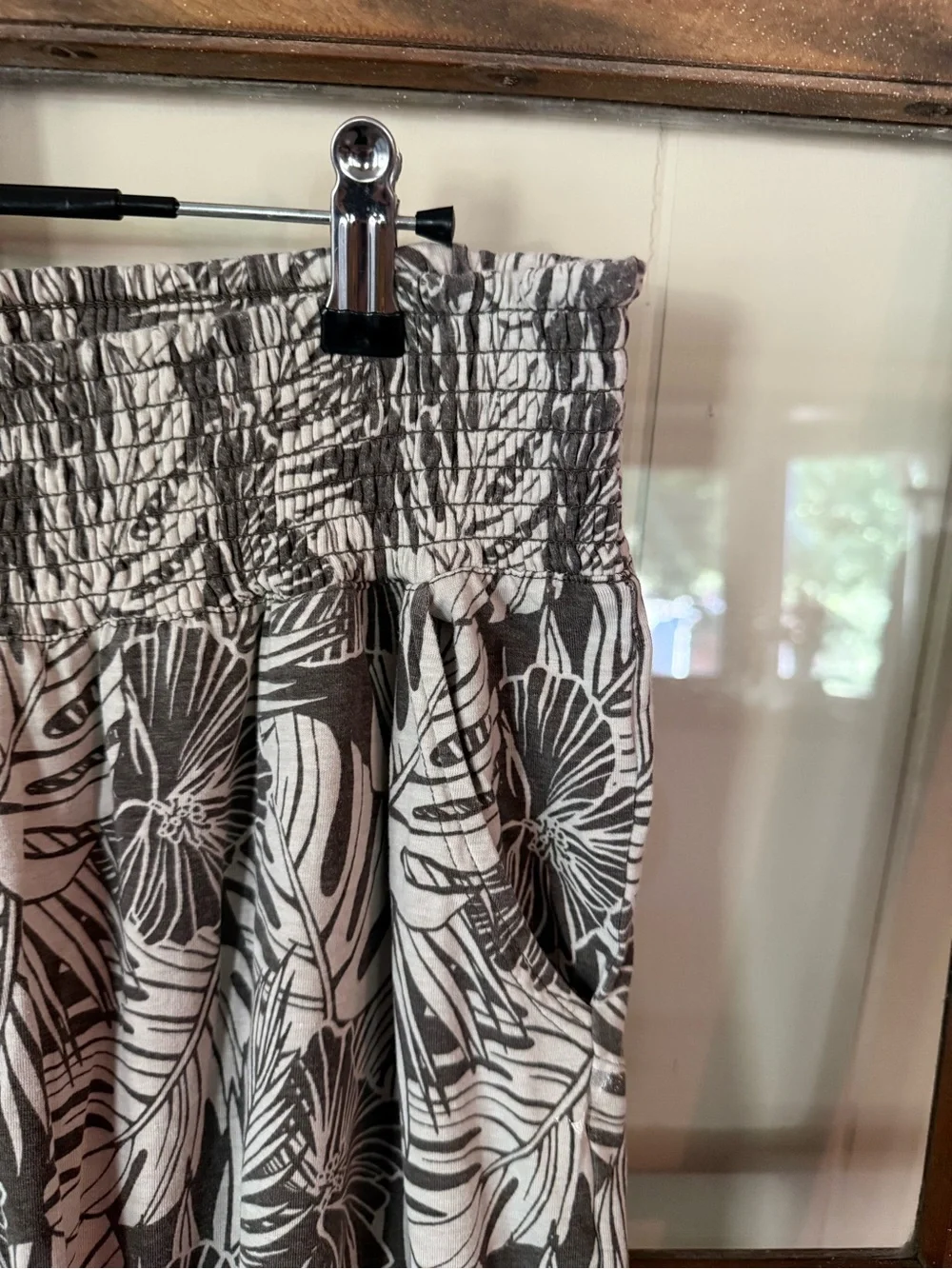Pact Organic Lightweight Beach Jogger White Green Leaf Print Bohemian Pants - XL